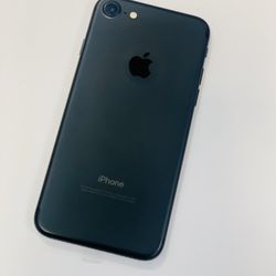 IPhone 7   Fully unlocked 