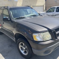 2005 Ford Explorer