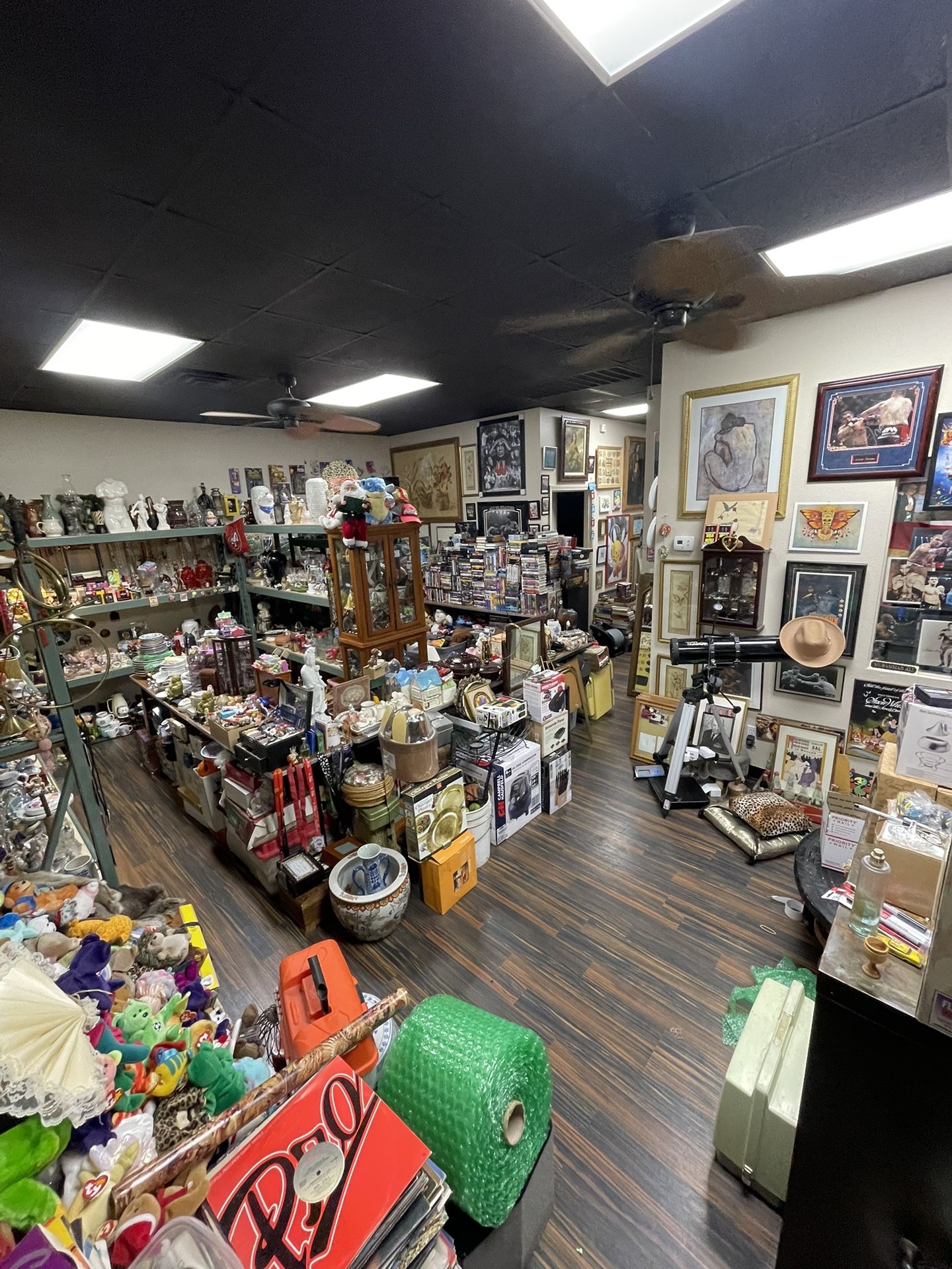 Lots Of Vintage Store Closed Down