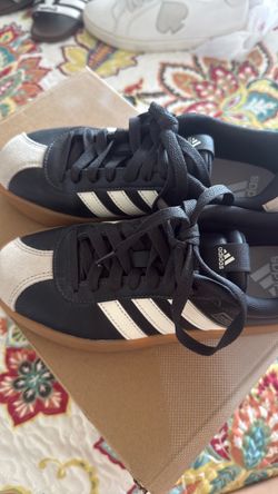 Adidas Low-Top Sneakers Black White Gum Sole
