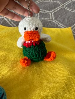 Patito tejido color de México  es un llavero