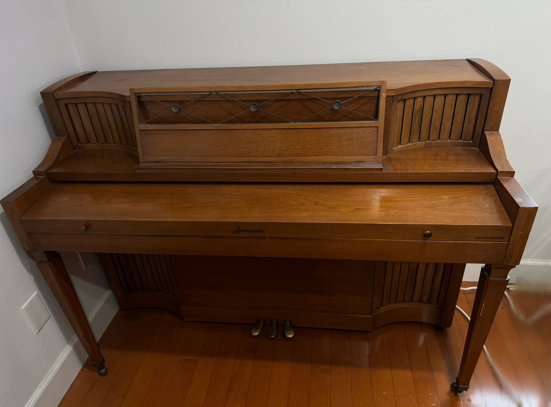 Good Condition Vintage Acrosonic by Baldwin  Piano