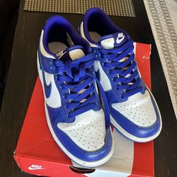 Nike dunk low size 4.5 Y