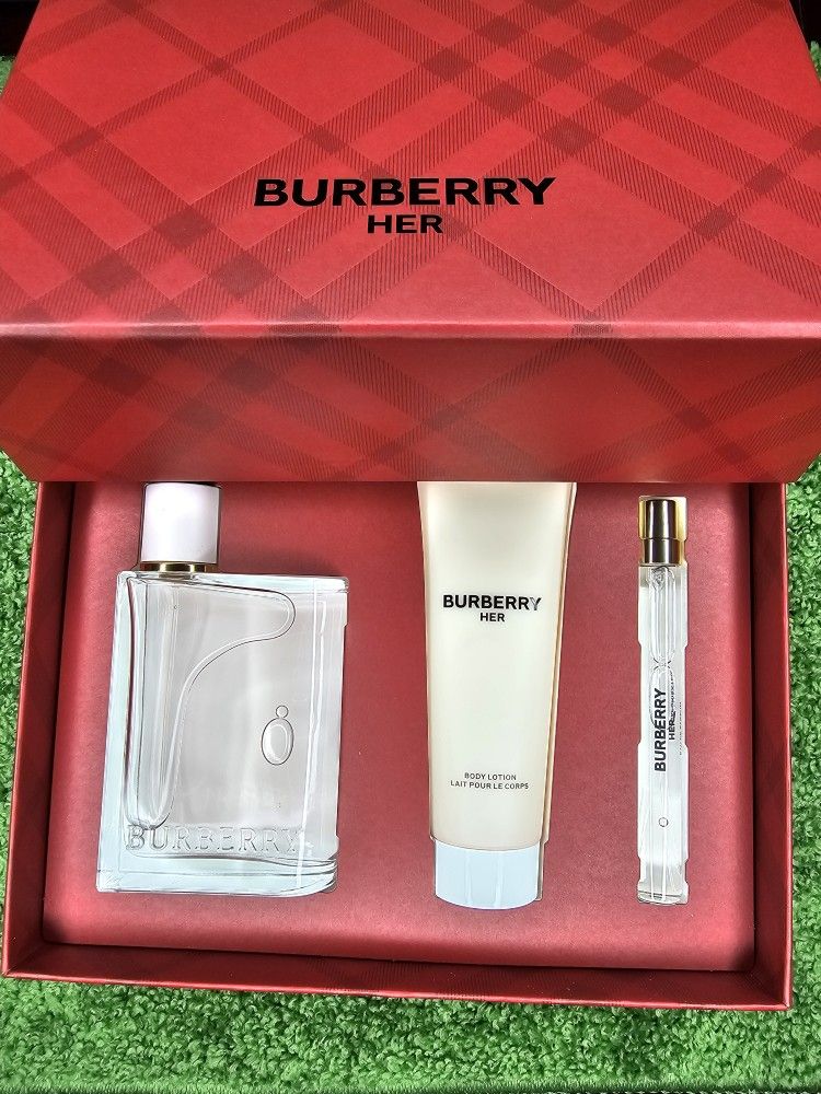 Burberry Her 3.3oz 3pc Set $140