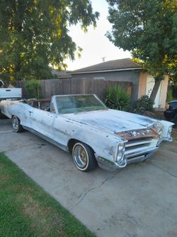 1966  Pontiac Bonneville convertible