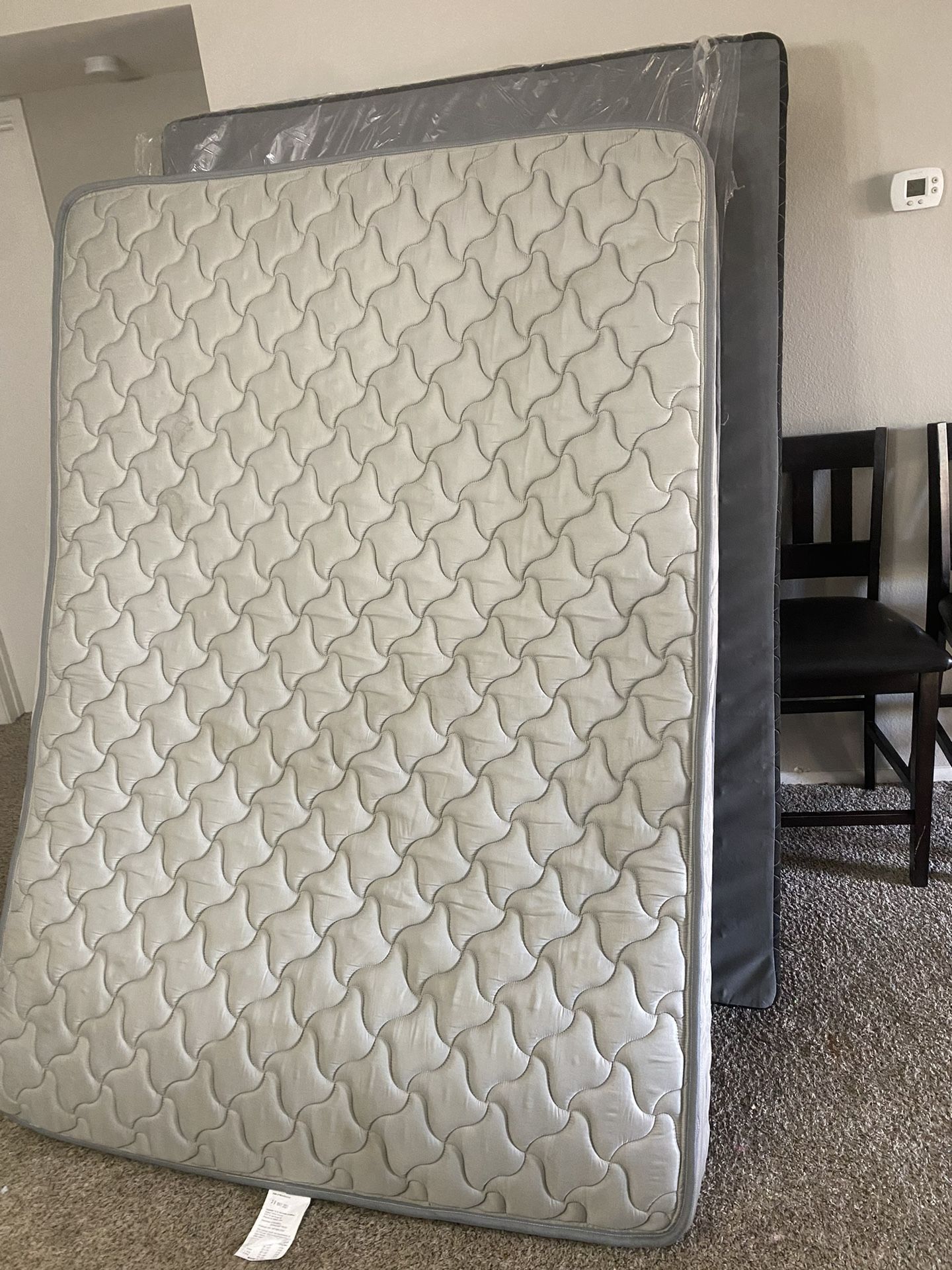 Full Size mattress With Box Spring 