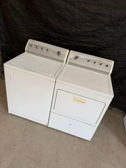 Kenmore washer and dryer laundry set