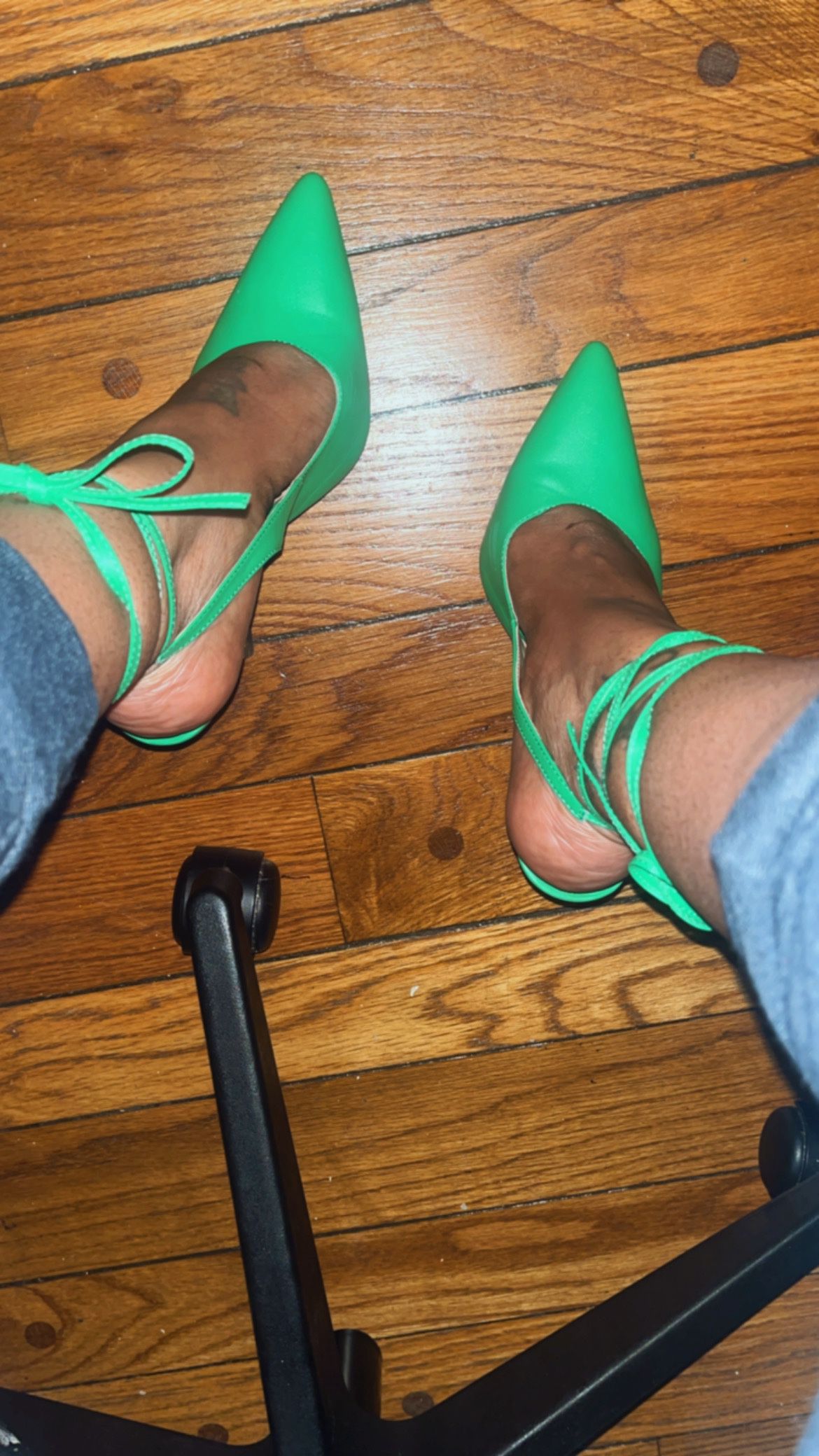 Green Pointy Toe Pumps 