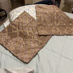 New 2 Pack With Zipper Pillow Cases Covers