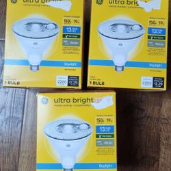 GE
360-Degree 150 -Wattage Equivalent Electrical outlet LED White 1-Head Motion-Activated Flood Light with Timer 2200-Lumen. $10 Each. 