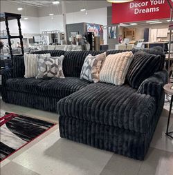 💞OM 💞  Brand New Living Room Sectional with Chaise