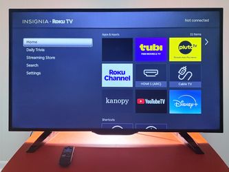 Insignia 39” LCD TV – Model NS-39DR510NA17 – Roku TV – Black