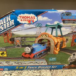 Thomas & Friends 5 in 1 Track Builder Set
