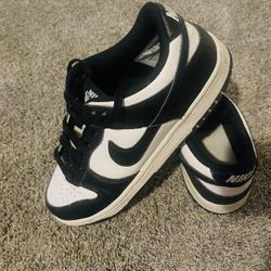 Nike Size 6.5 Y 