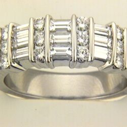 Gorgeous Platinum Diamond Ring With High Quality Diamonds 