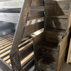 Bunk Bed 