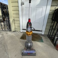 Dyson Small Ball Vacuum 