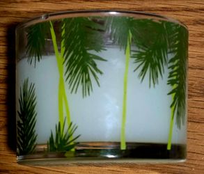 Thymes Frasier Fir 3.75 oz Aromatic Candle Pine Needle Glass Jar – Used