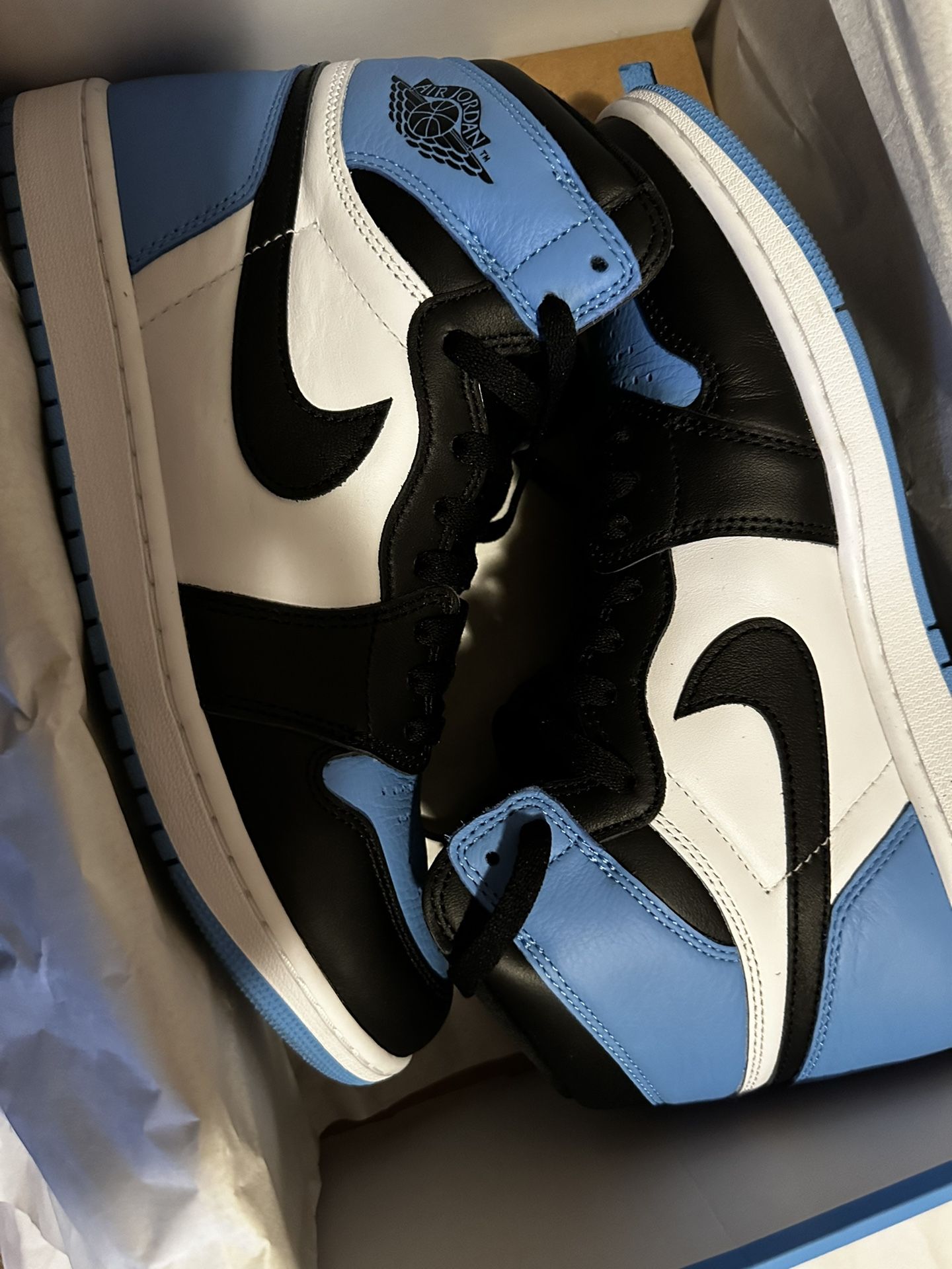 Jordan 1 Unc 