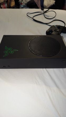 Xbox series s 1TB of storage