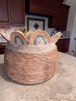 Basket with Rainbow edge