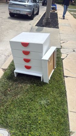 Free ikea dresser