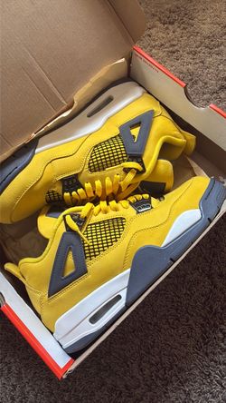 Jordan 4s