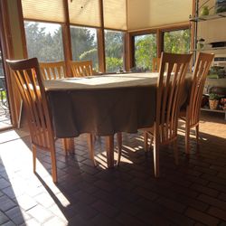Sibau Italian Table & (6) Chairs