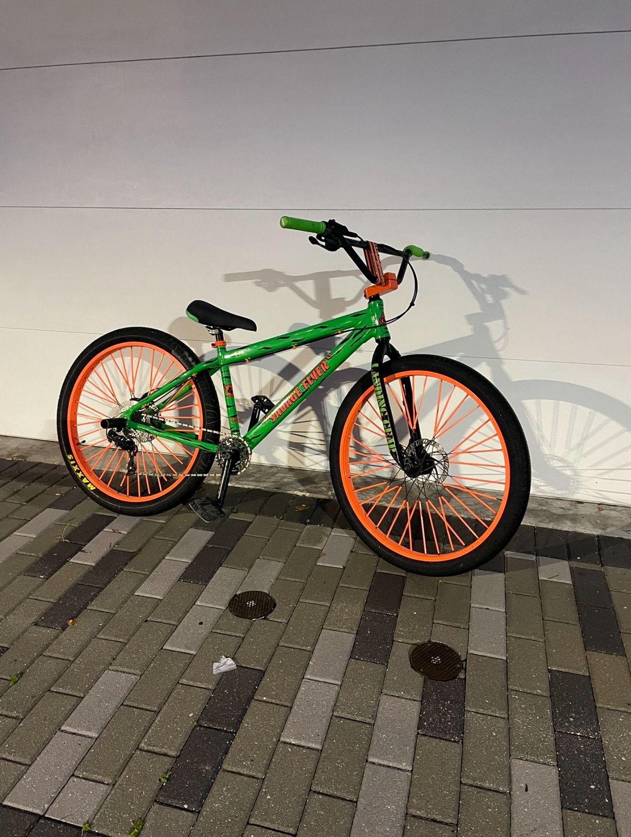 SE Bikes Savage Flyer Used Twice
