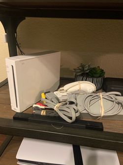 Nintendo Wii console complete