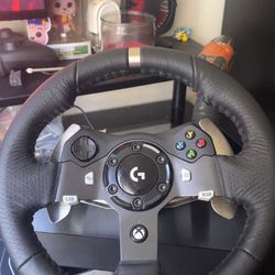logitech g920 steering wheel with pedals