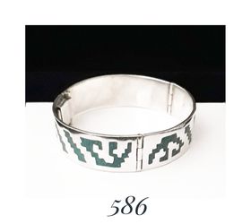 7.25" Handcrafted Wide & Heavy Solid Sterling Silver w Crushed Turquoise Hinged Aztec Bracelet, signed