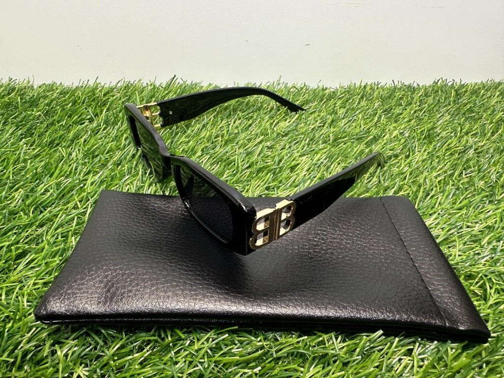 BURBERRY MODERN GOLD FASHION DESIGNER BRAND SUNGLASSES EYEWEAR