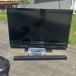 Tv and Sound Bar