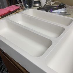 Cutlery Tray Sturdy resin. 