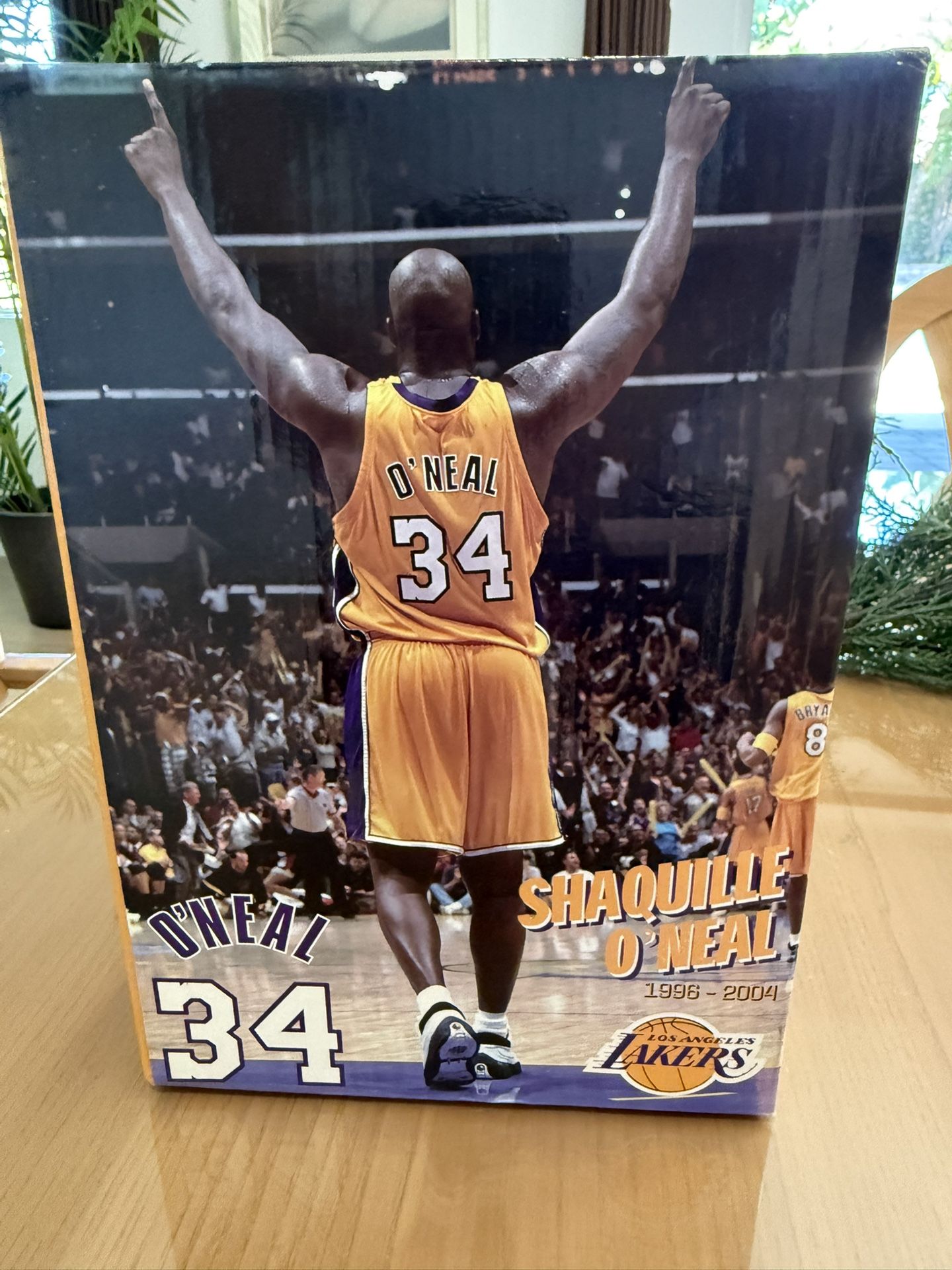 Lakers Shaq O Neal Statue
