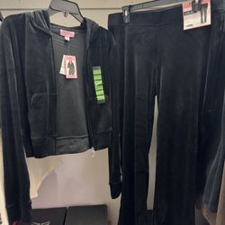 “Juicy Couture” Velour Tracksuit sz Large