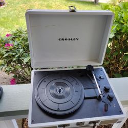 Crosley Vinyl Record Player