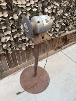 Grinder stand