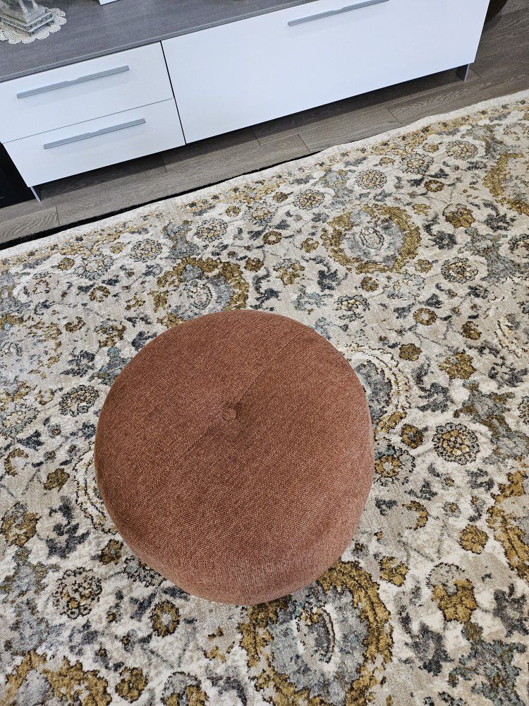 Nice Round Fabric-Cover Ottoman
