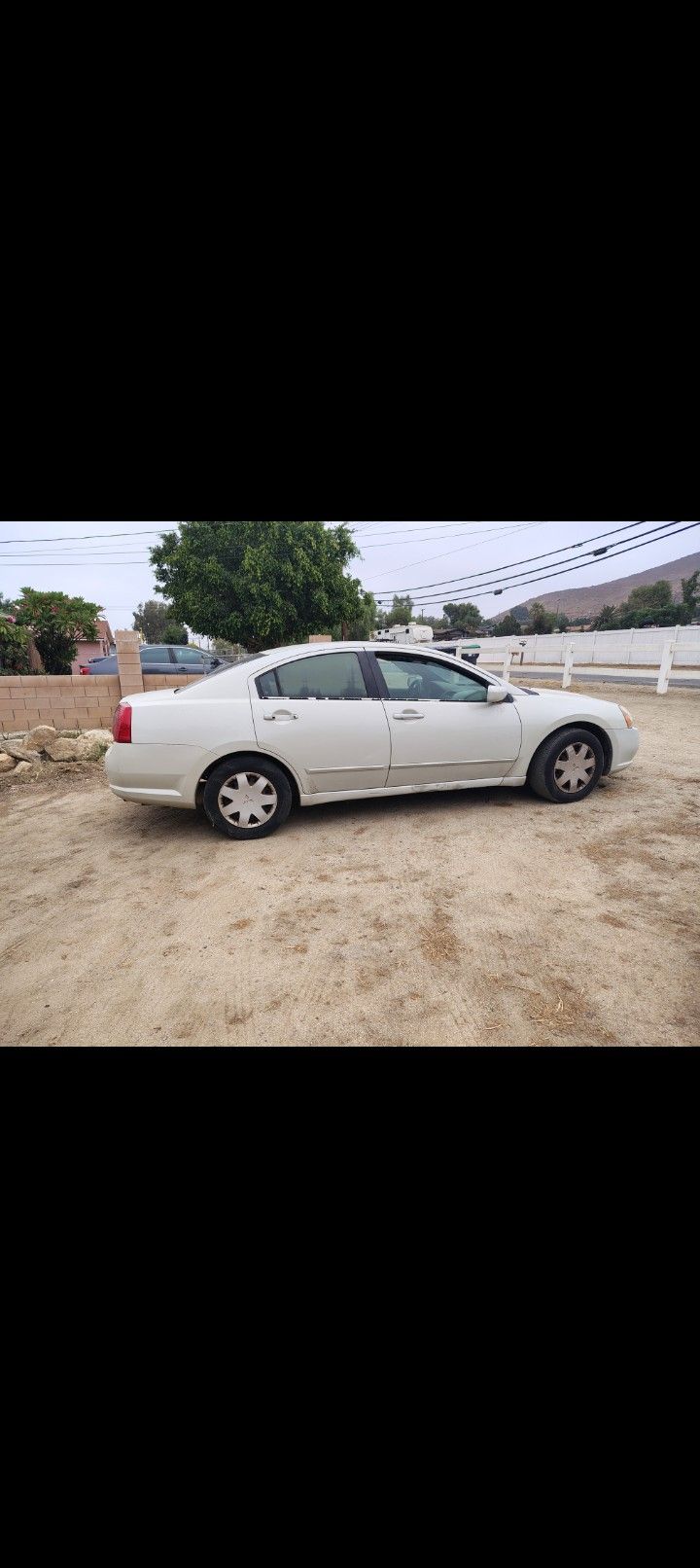 2004 Mitsubishi Galant