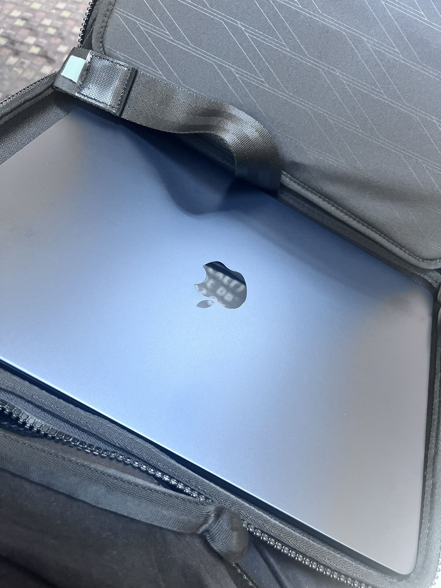 MacBook Air 15inch Laptop Midnight 2025