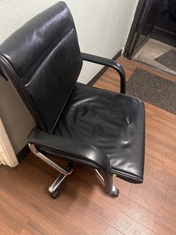 EXECUTIVE CONF ROOM CHAIRS LEATHER