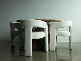 Beautiful table like new!