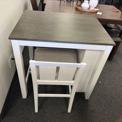 Dining Table With 2 Chairs 