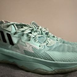 Dame 8 Respect My Name Size 9