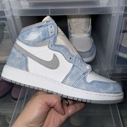 Jordan 1 Hyper Royal Smoke 7y