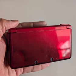 Nintendo 3DS W/ 64GB SD Card