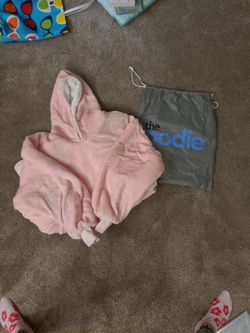 Adult Pink Oodie, New With Bag