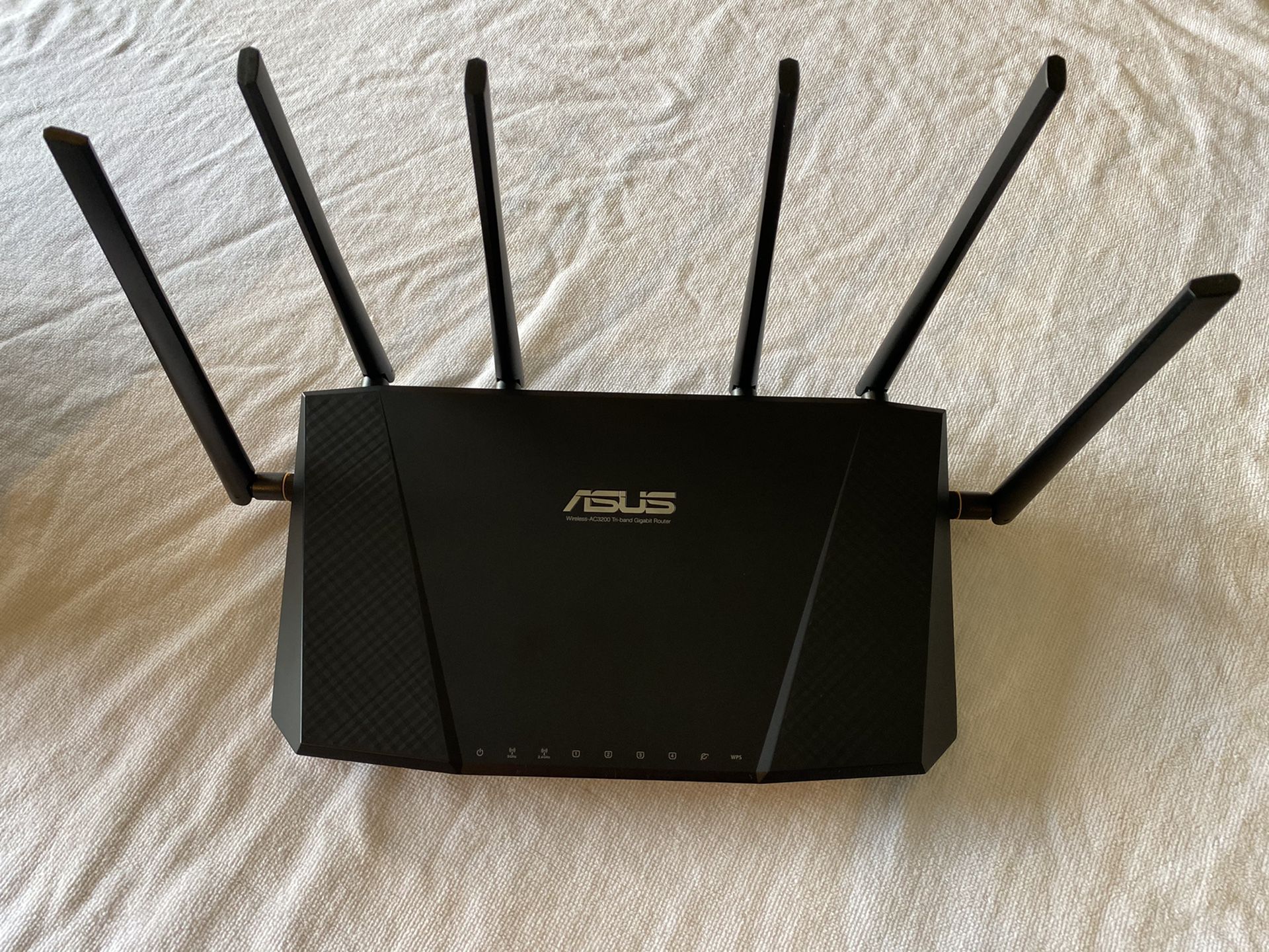 ASUS AC-3200 Tri-Band Gigabit WiFi Router